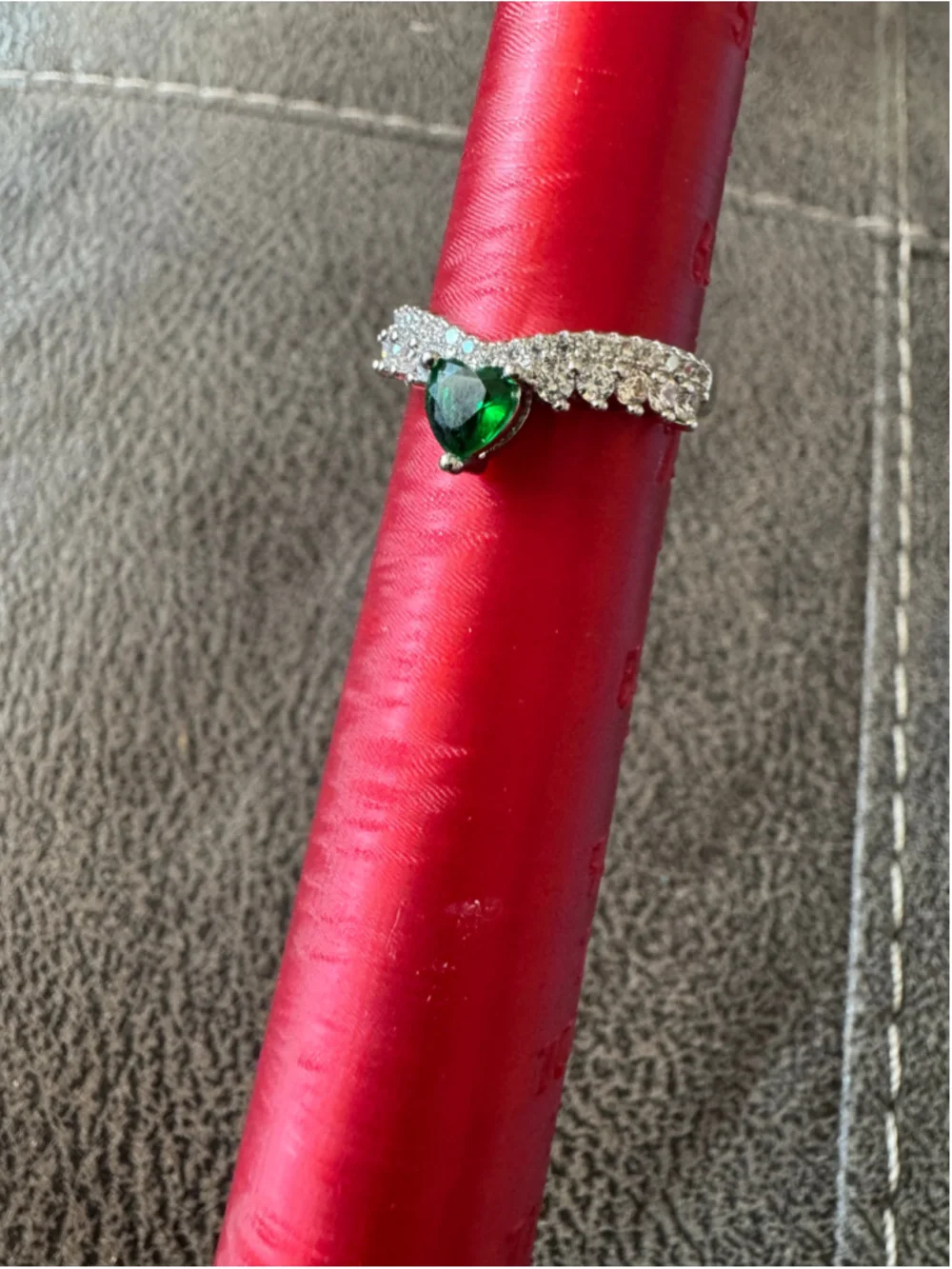 Moissanite Silver Green Heart Ring, Size 7, Adjustable- Brand New - Picture 3 of 4
